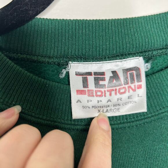 Vintage 90s y2k 2000s Green crewneck sweatshirt yellow Lab Labrador dogs puppy - Picture 2 of 8